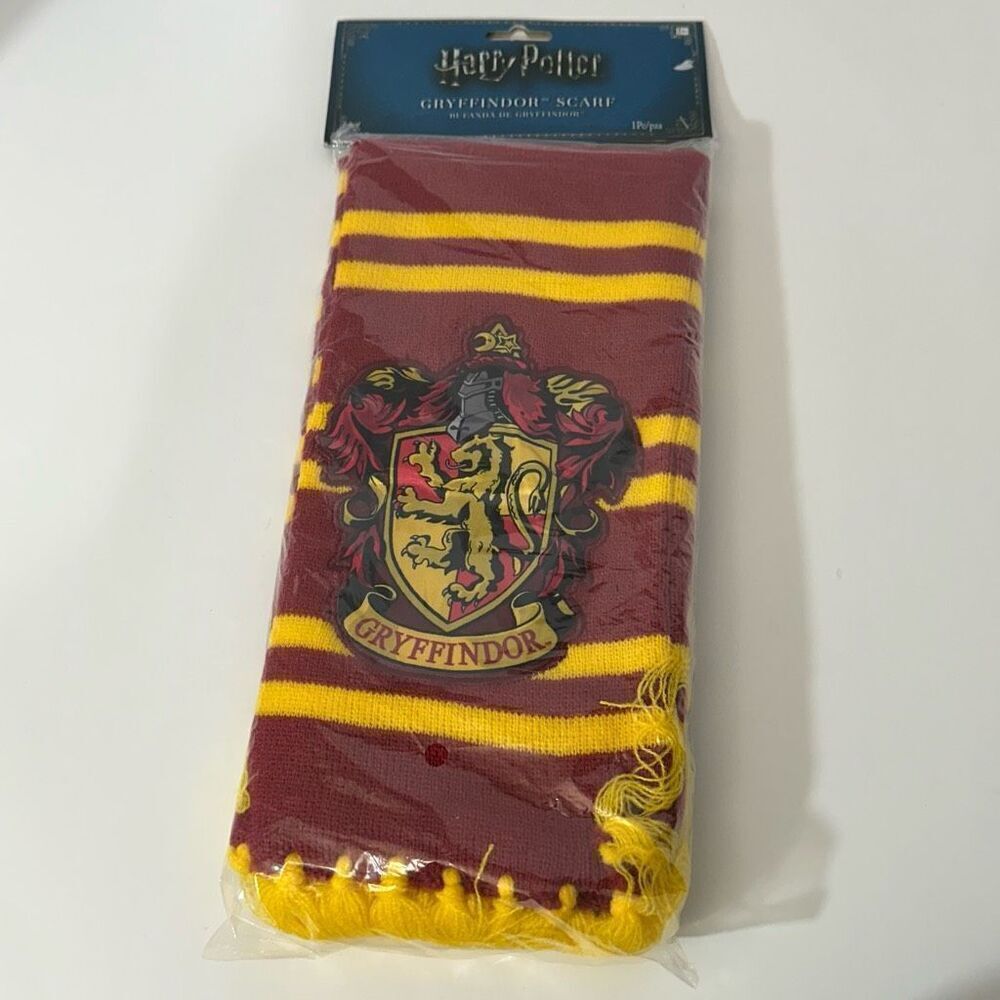 Harry Potter Foulard Gryffindor Scarf Maroon and Yellow | One Size